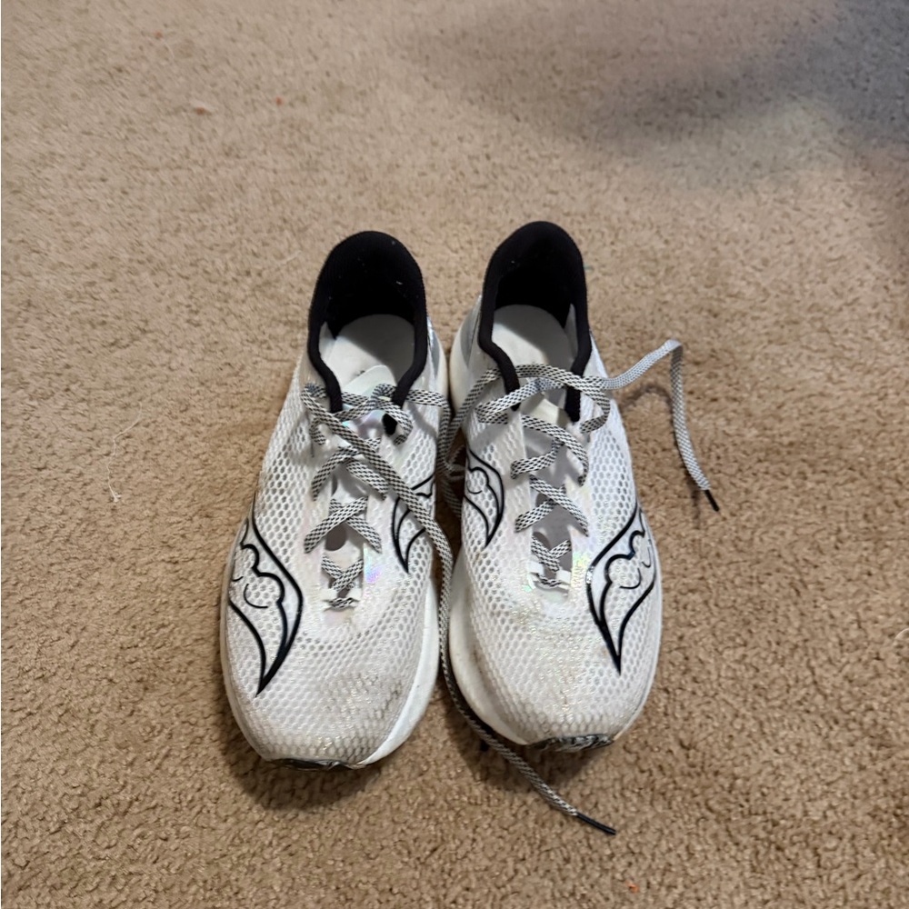 Saucony Mens Endorphin Pro 3